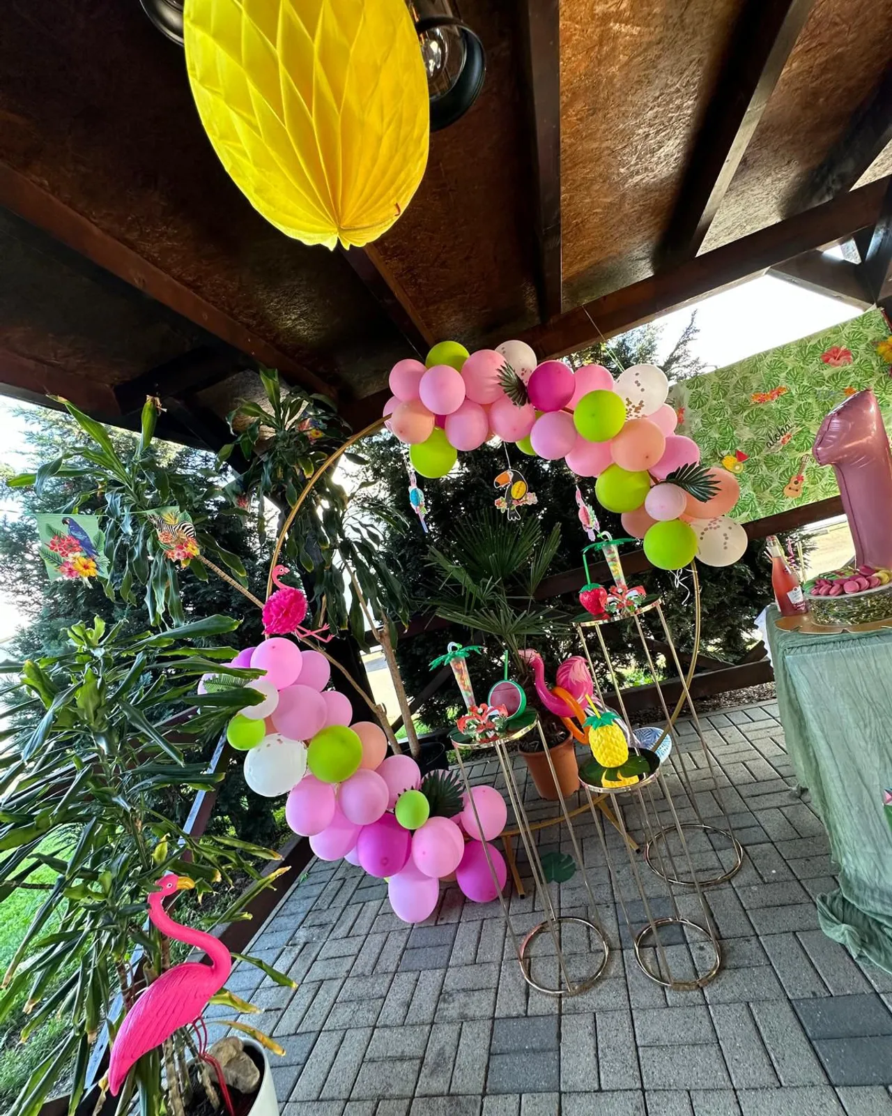 Tropical-Party